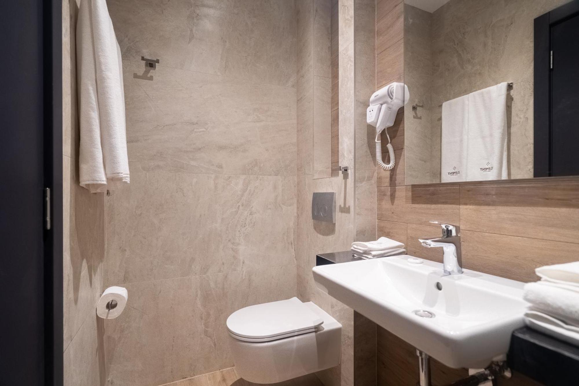 Hotel Element Novi Sad Exterior photo